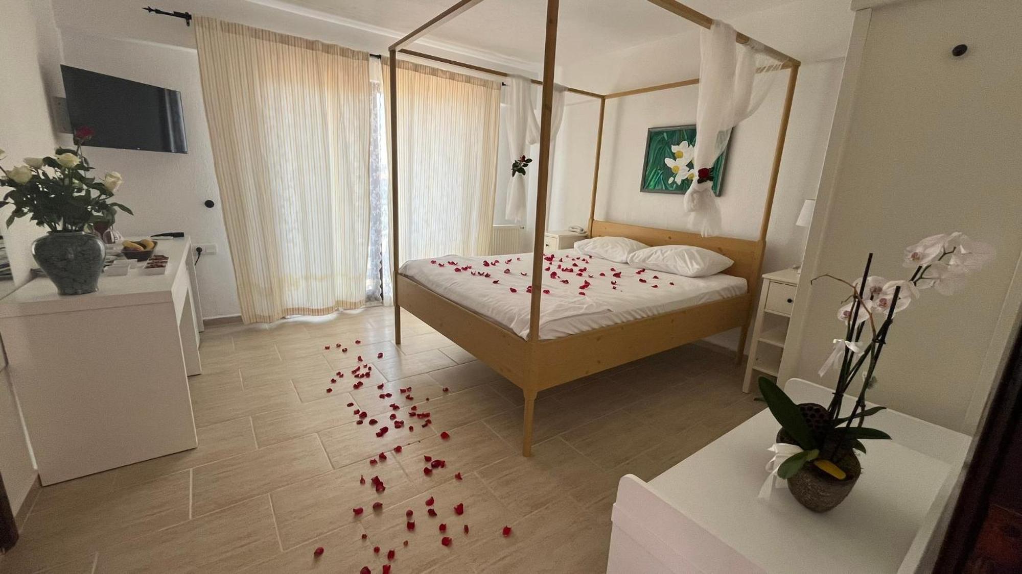 Nergis Hotel Karaburun  Eksteriør bilde